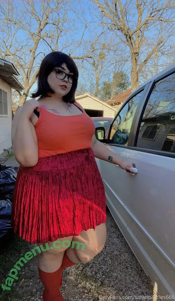 satanpanties666 nude photo #0021 (satanpanties666)