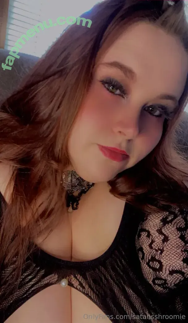 satansshroomie nude photo #0005 (satansshroomie)