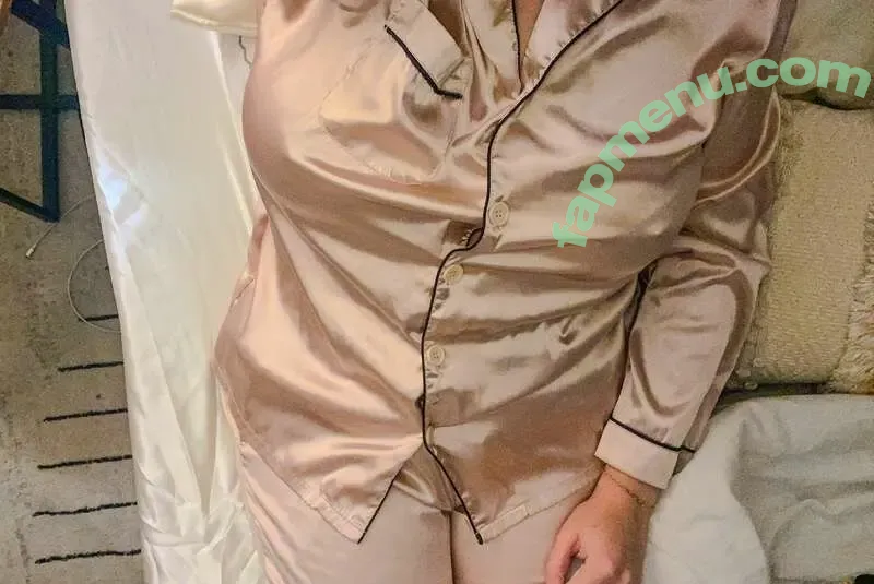 Satin Fetish Wife nude photo #0040 (satin_fetishh / satinfetishwife)