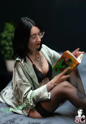 Satinasg / satin_g_ nude photo #0007