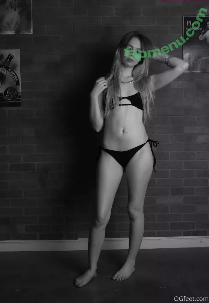 Sativa Skies nude photo #0019 (Ogfeet / ogfeet2 / sativaskies)