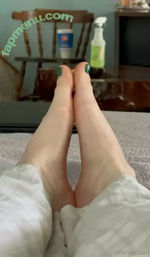 sativaskies / ogfeet2 nude photo #0106