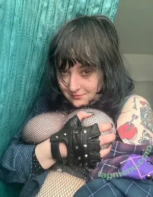 Saturnmarz / bigtiddygothbae nude photo #0045
