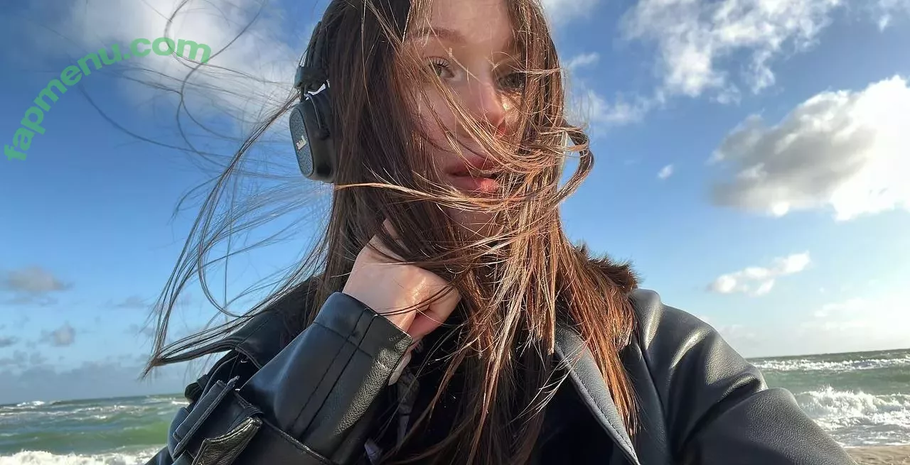 saucensta nude photo #0216 (saucensta)