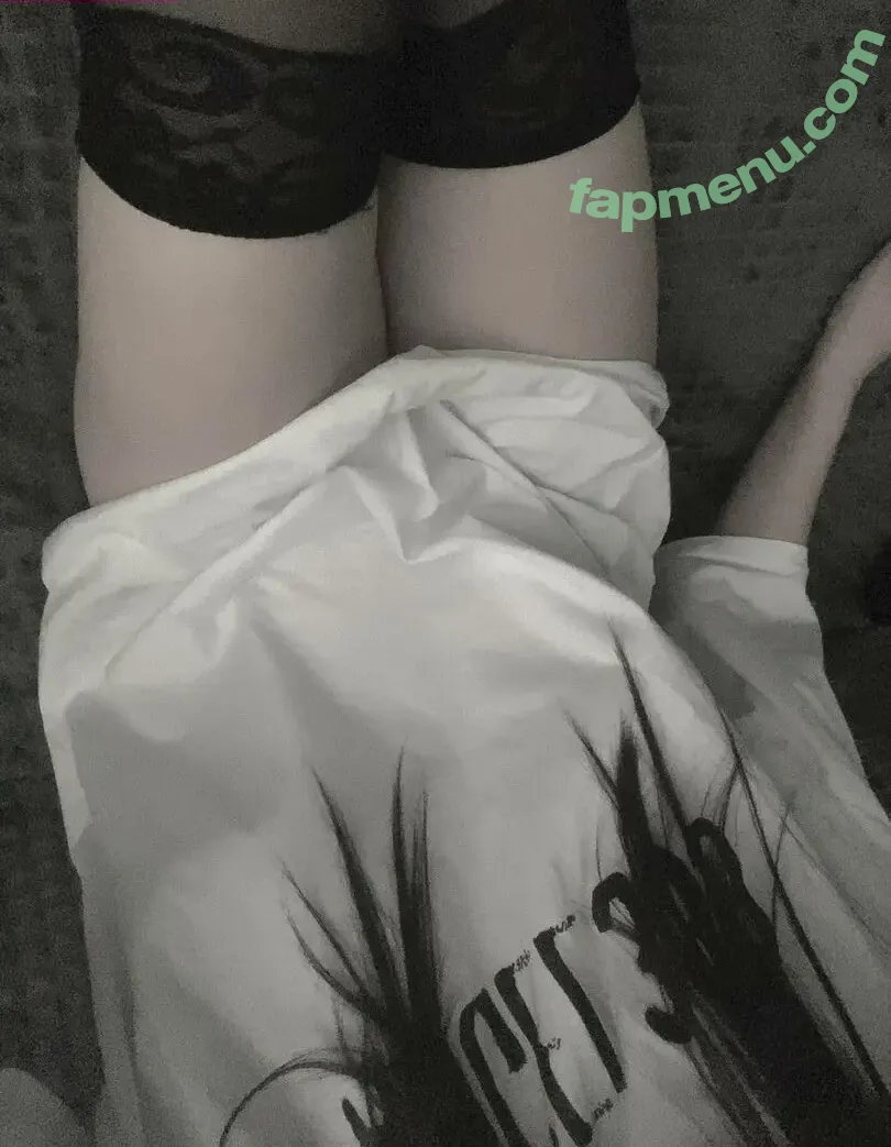 saucensta nude photo #0421 (saucensta)