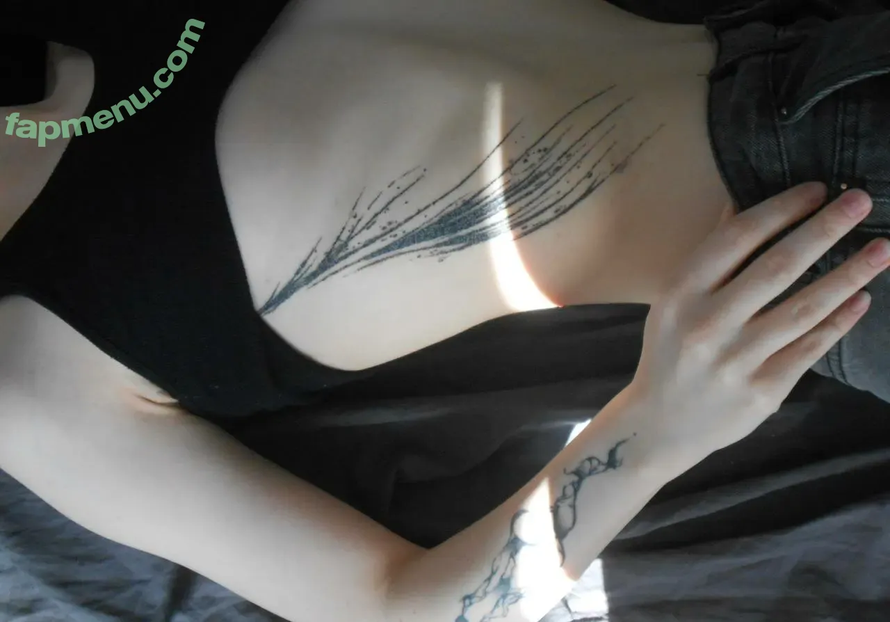 saucensta nude photo #0497 (saucensta)