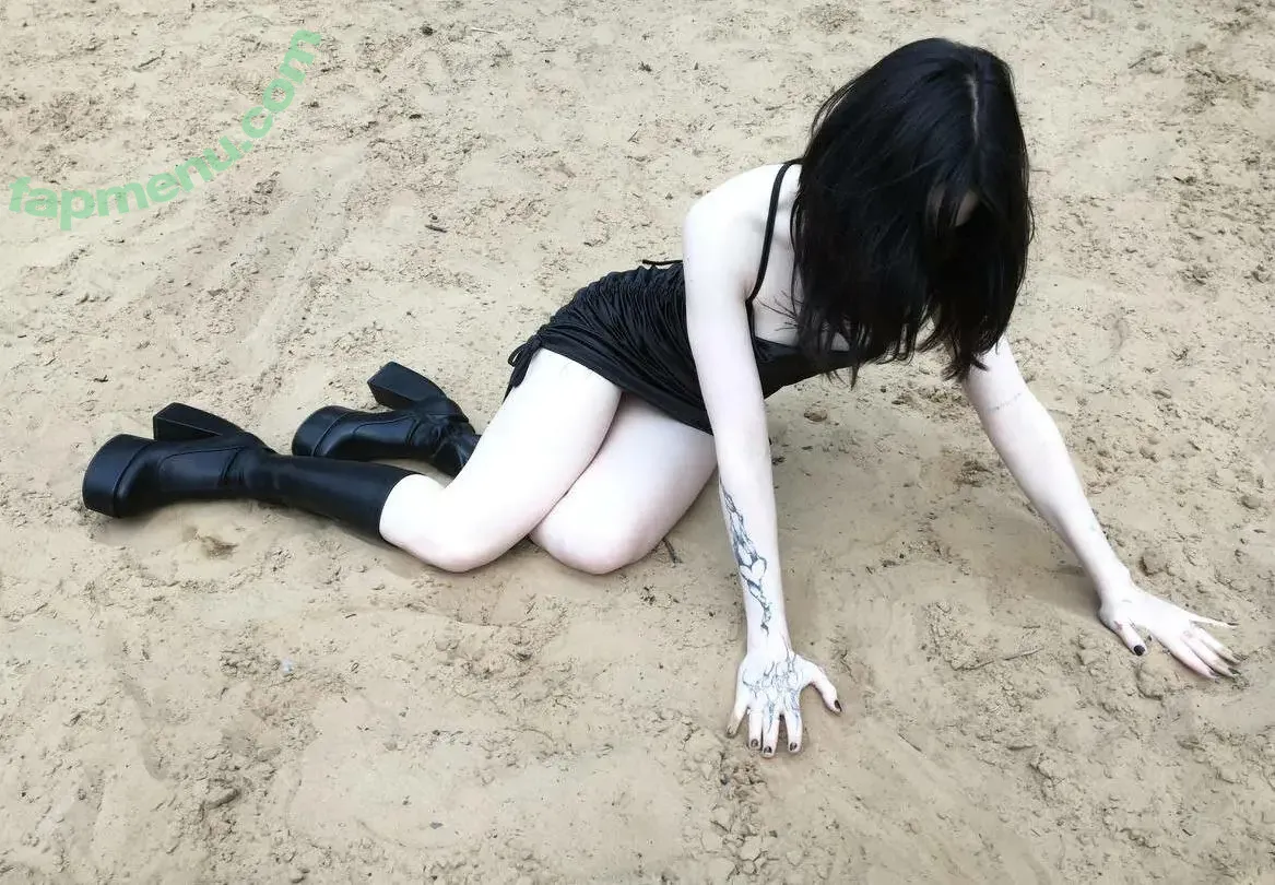 saucensta nude photo #0586 (saucensta)