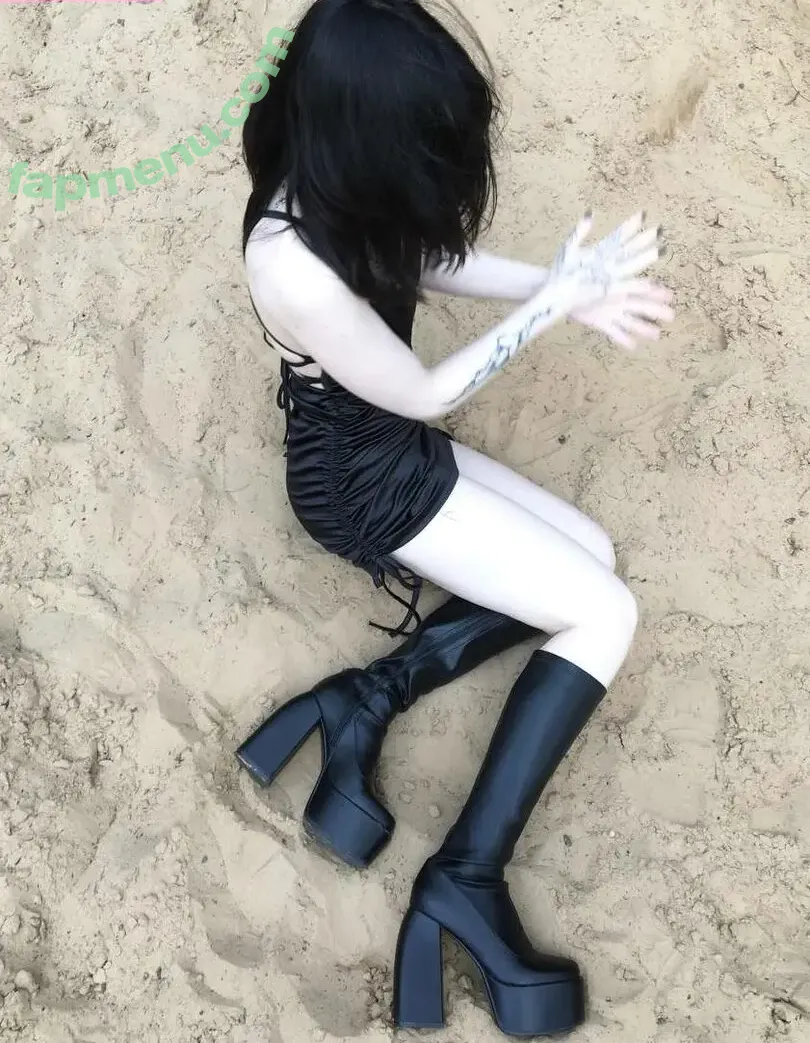 saucensta nude photo #0588 (saucensta)