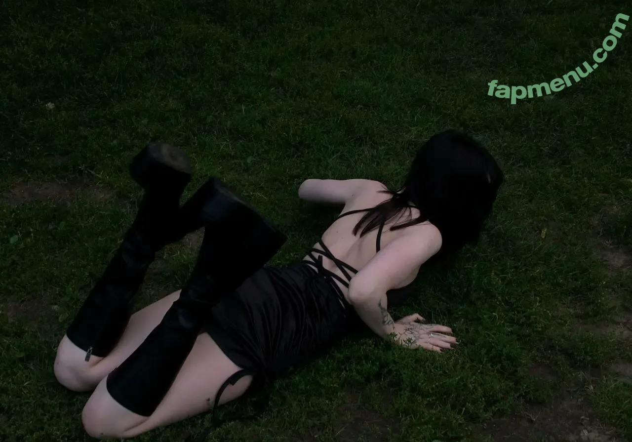 saucensta nude photo #0591 (saucensta)