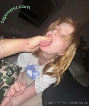 Saucychilisauce nude photo #0559