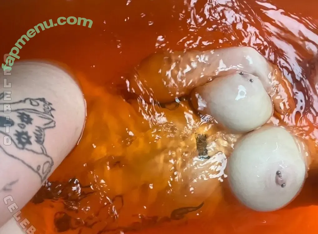 Saucychilisauce nude photo #0567 (Saucychilisauce)