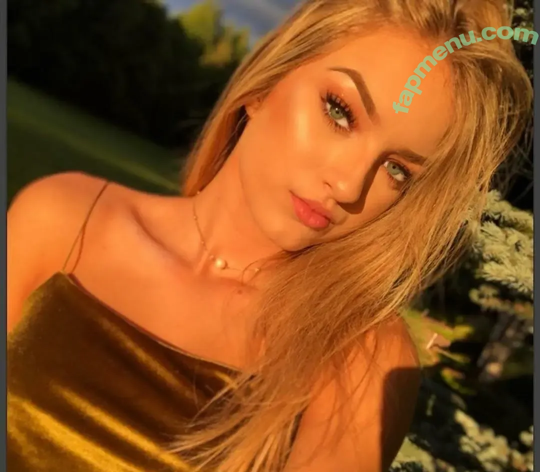 Savanah Moss nude photo #0063 (savanahmosss)