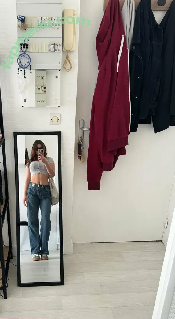 savananna nude photo #0012 (thesavbananas)
