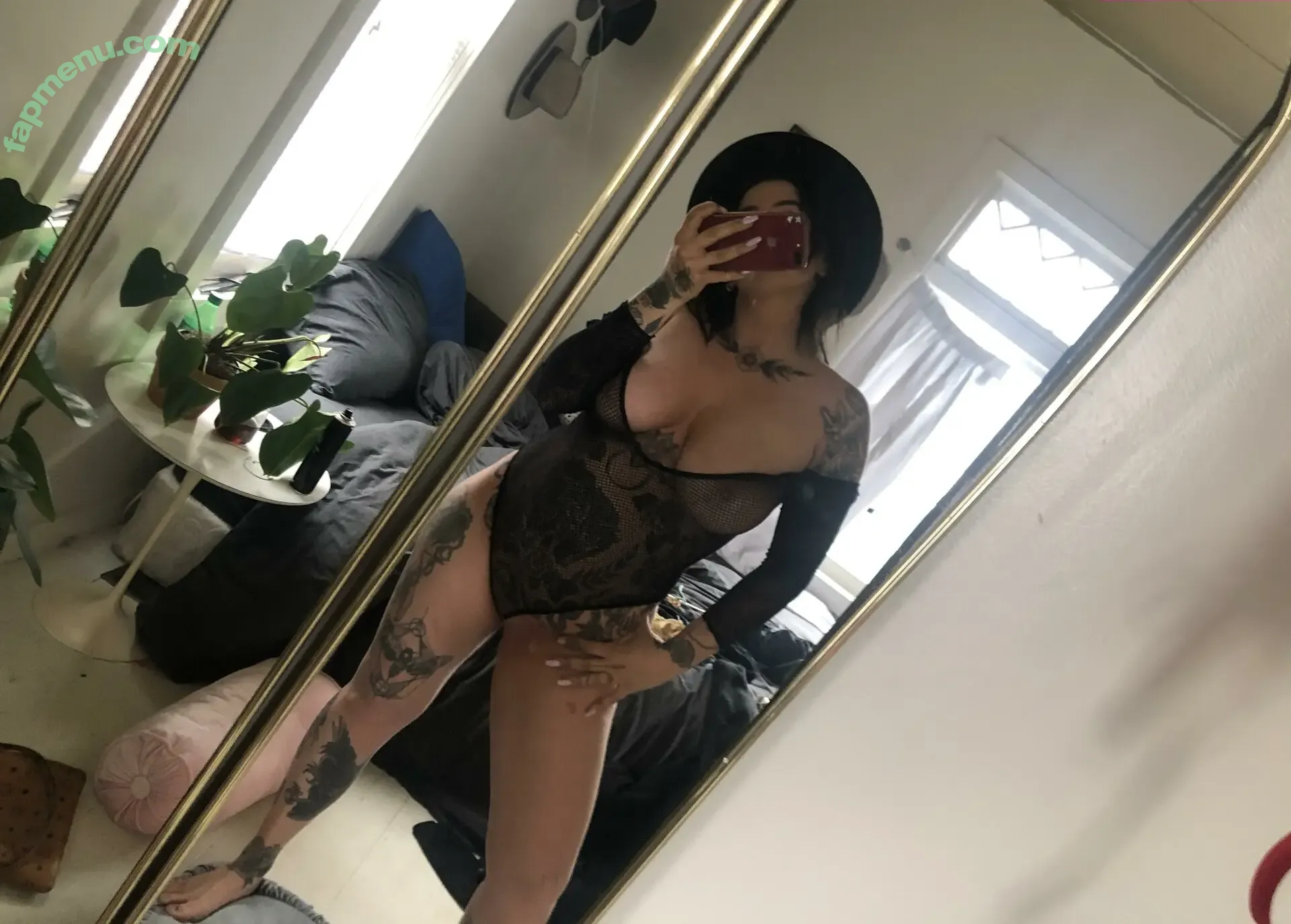 Savannah Castranda nude photo #0015 (badsavx / cantmisswhatdoesntexist)