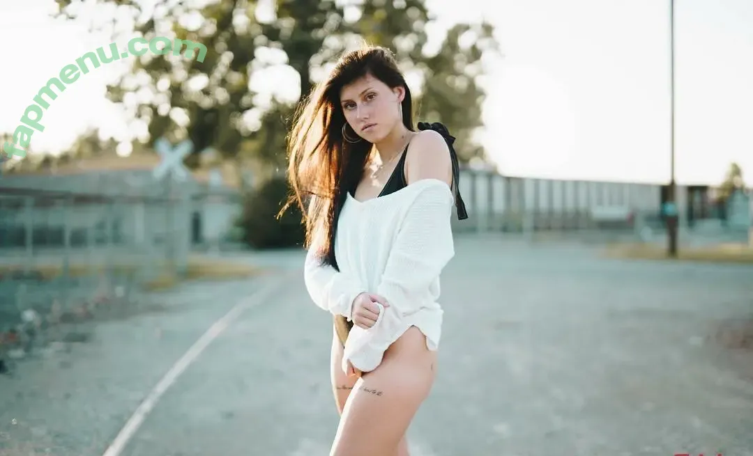 Savannah Ellis nude photo #0001 (savannah_ellis_)