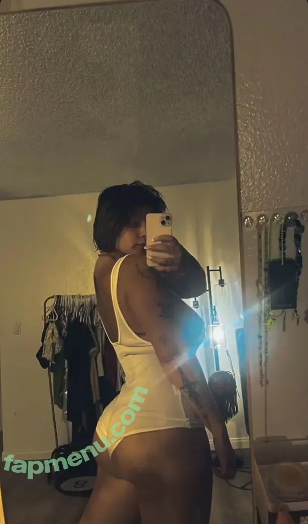 Savannah Langley nude photo #0024 (savannahlang / savannnahl)