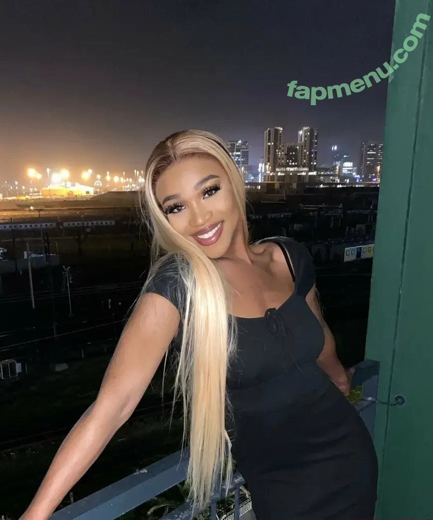 savannah.lion nude photo #0075 (the_savannahlion)