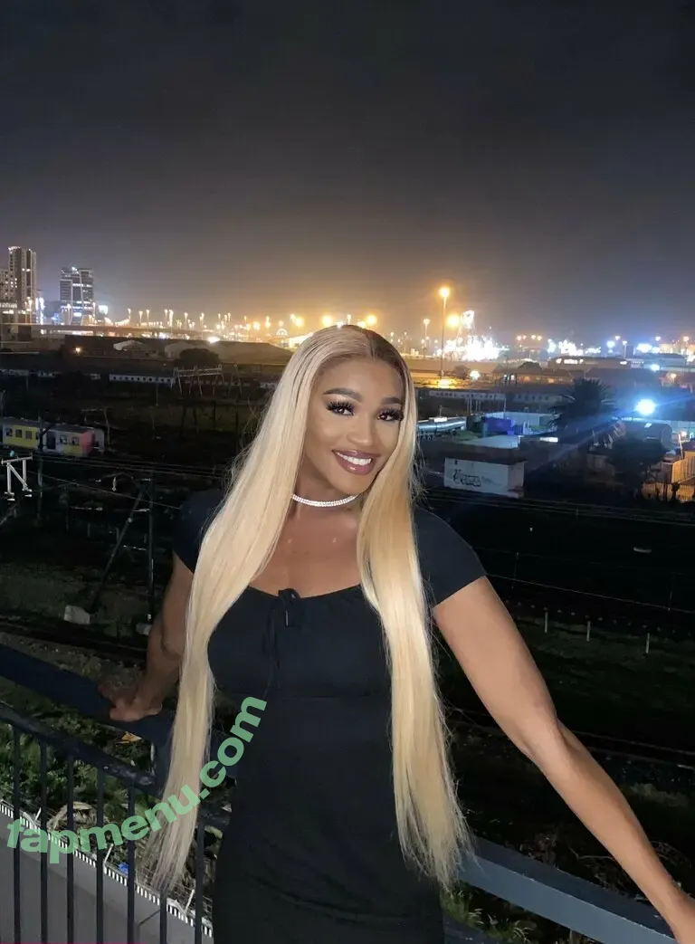 savannah.lion nude photo #0085 (the_savannahlion)