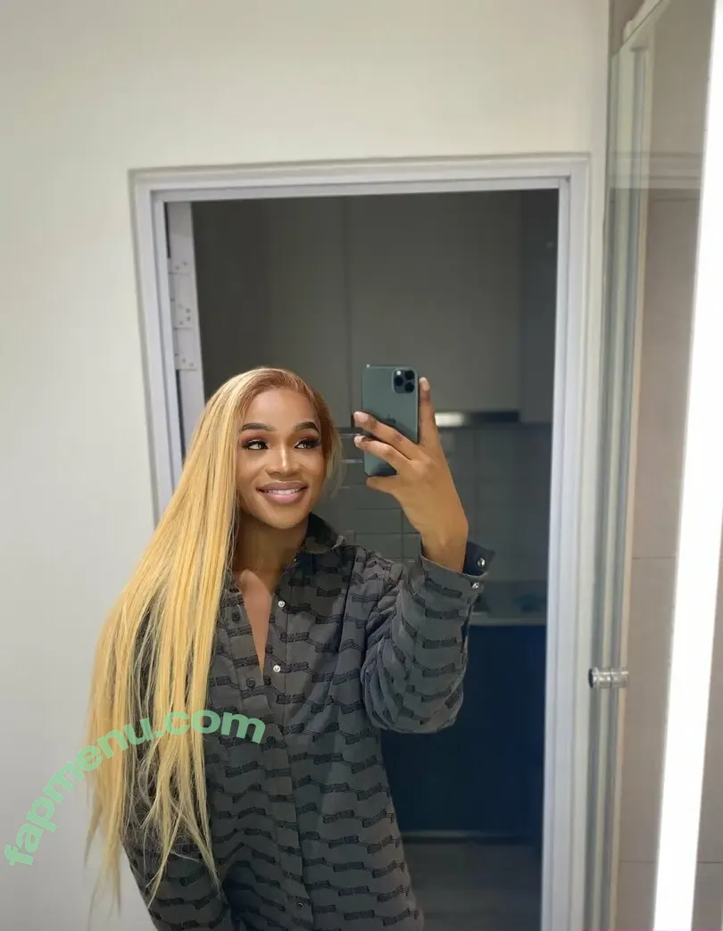 savannah.lion nude photo #0099 (the_savannahlion)