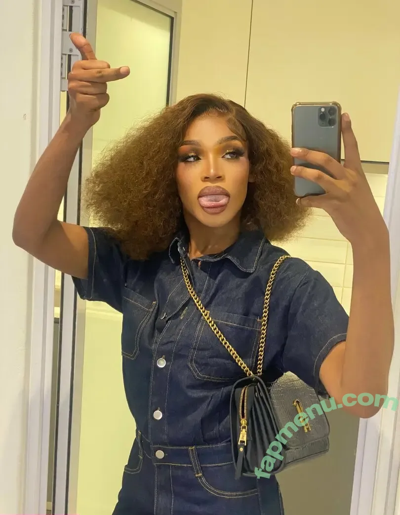 savannah.lion nude photo #0138 (the_savannahlion)