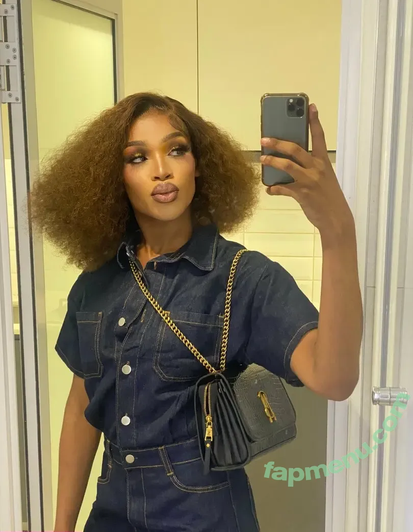 savannah.lion nude photo #0143 (the_savannahlion)