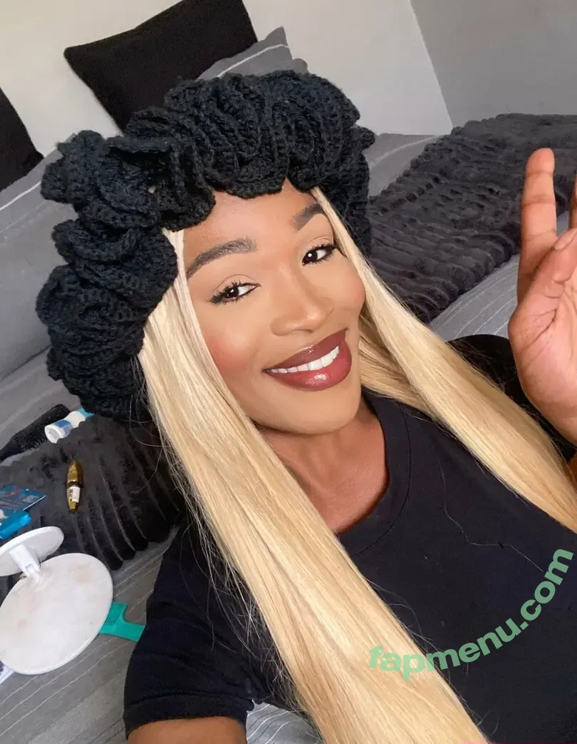 savannah.lion nude photo #0157 (the_savannahlion)