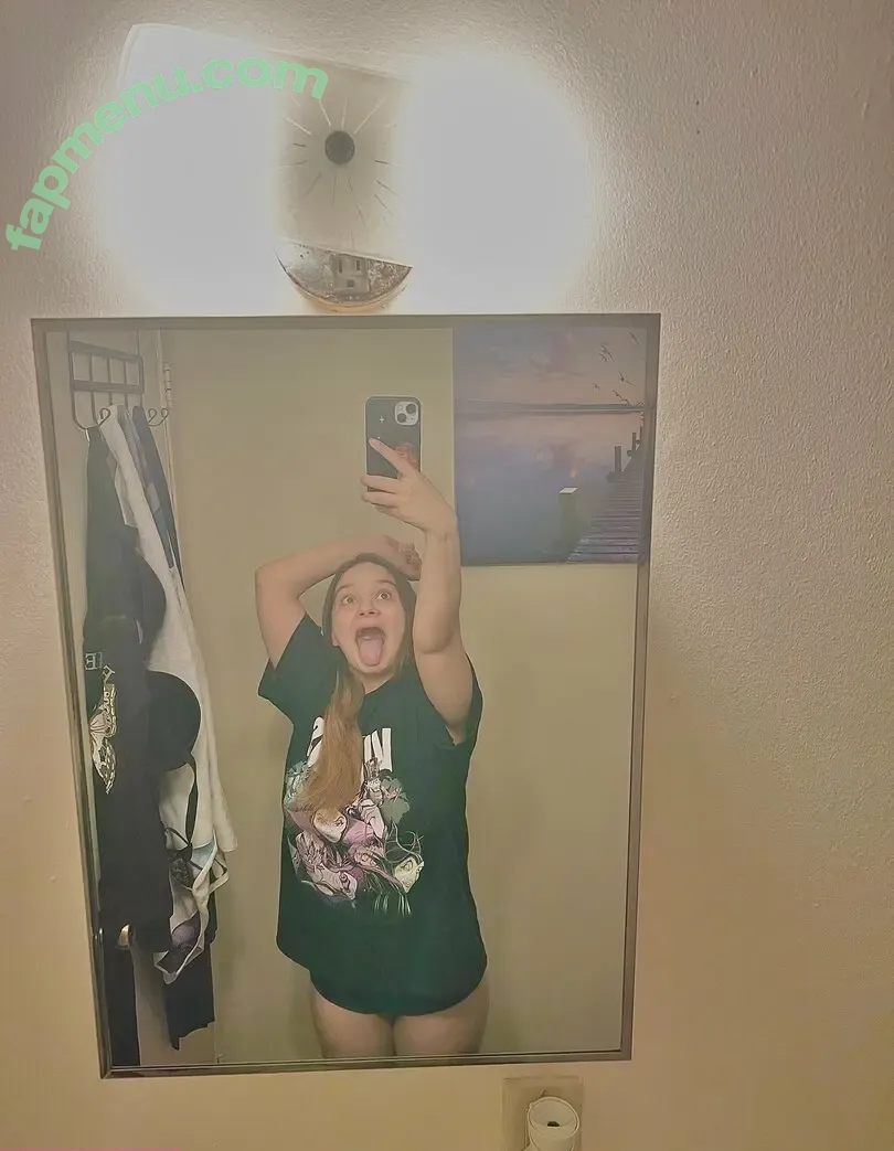 Savannahmalaby19 nude photo #0384 (savannahmalaby)