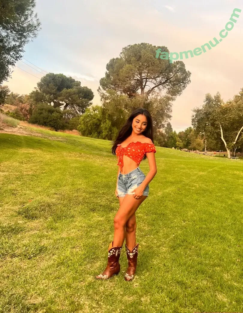 Savannahnoodlez nude photo #0043 (savannahnoodles)