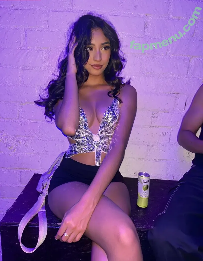 Savannahnoodlez nude photo #0048 (savannahnoodles)