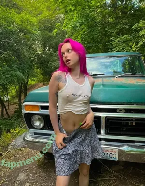  nude photo #0007