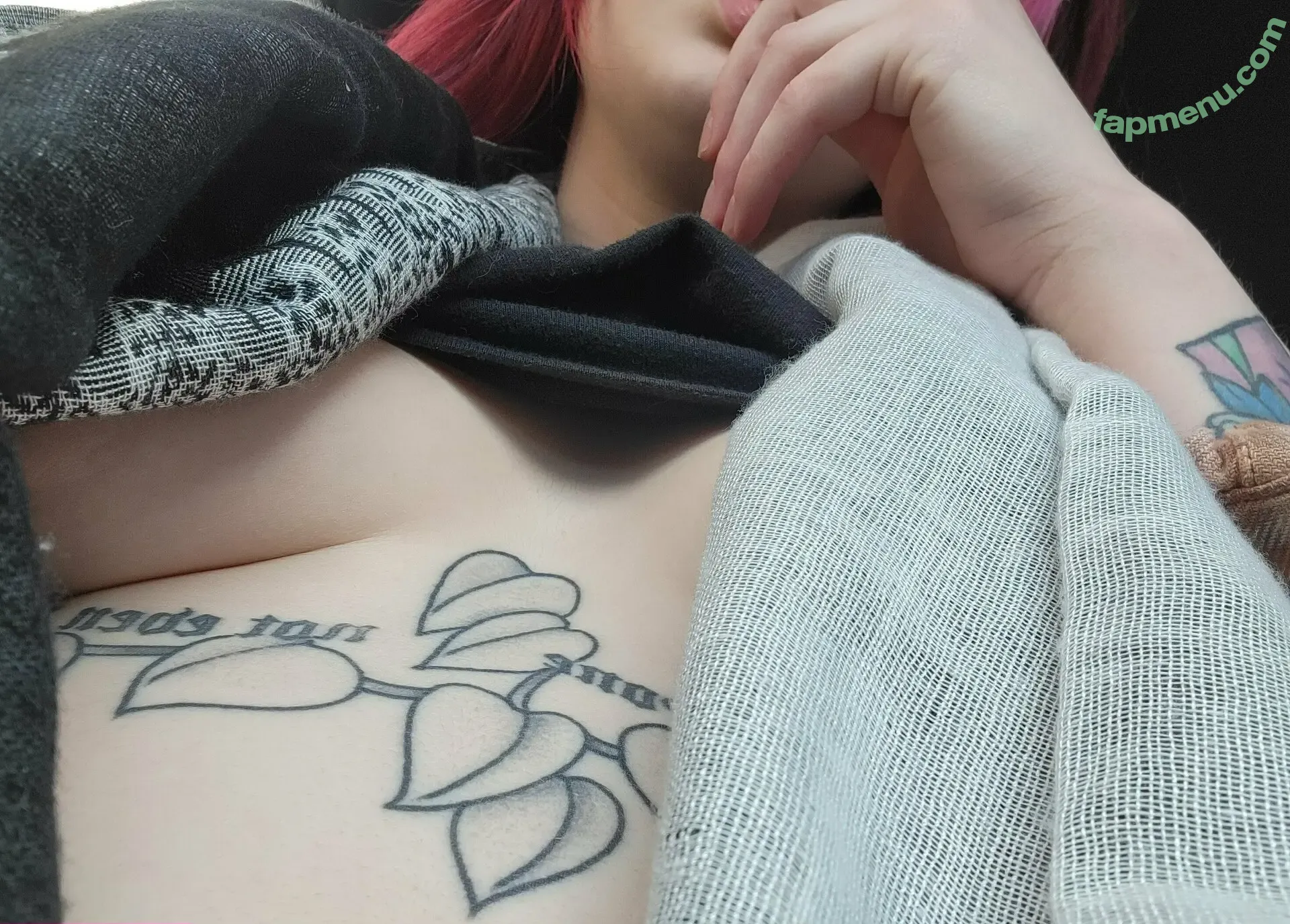 savhart00 nude photo #0026 (savhart00)