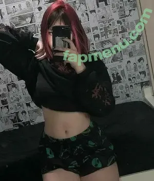 scaringthehoez / Maru nude photo #0047