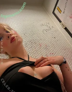 scarlet_allure / evi.charleen nude photo #0022