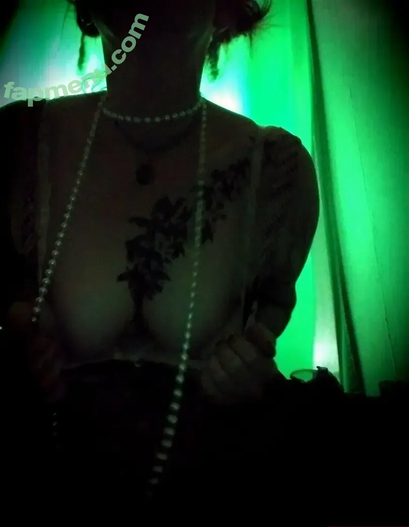 scarletblazed nude photo #0023 (scarletblaze._)