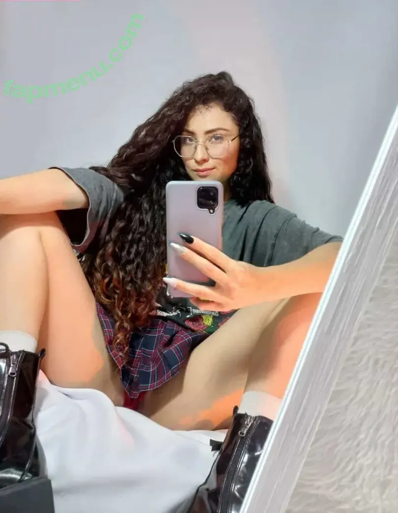 ScarletCurly nude photo #0024 (ScarletCurly)