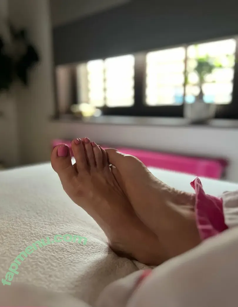 scarletstootsies nude photo #0057 (tangotootsies)