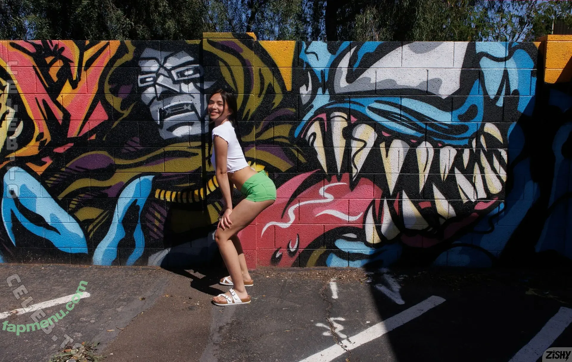 Scarlett Alexis nude photo #1546 (ScarlettAlexi3 / alexisscarlet / aphrodite_pandemos5 / scarlettalexis1)