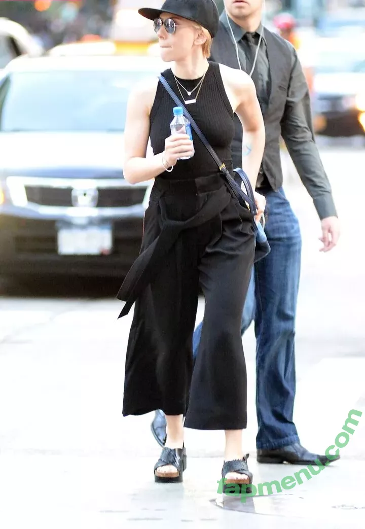 Scarlett Johansson nude photo #2286 (scarlettjohanson / scarlettjohanssonworld)