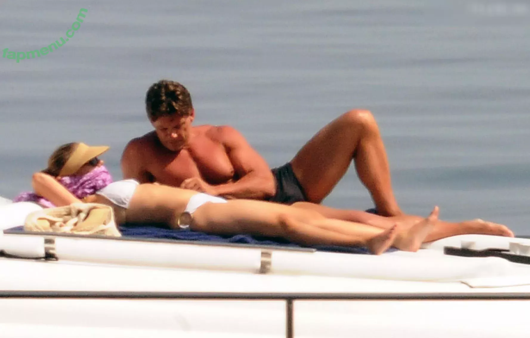 Scarlett Johansson nude photo #2477 (scarlettjohanson / scarlettjohanssonworld)