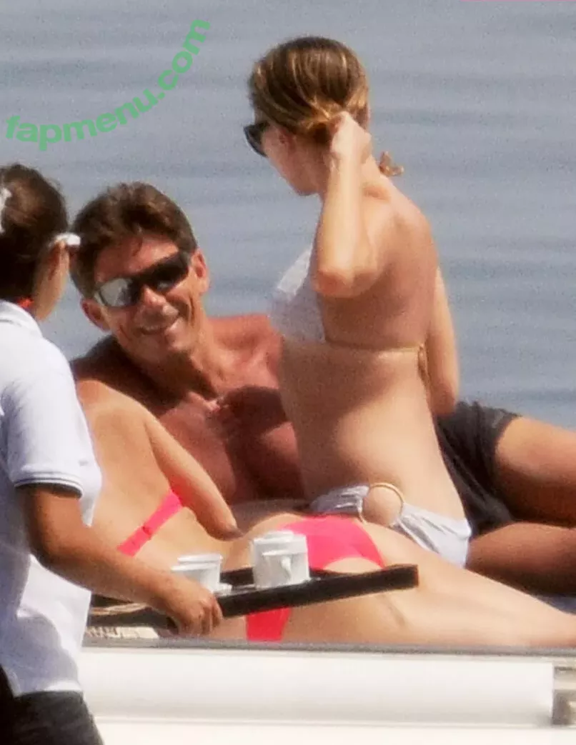 Scarlett Johansson nude photo #2485 (scarlettjohanson / scarlettjohanssonworld)