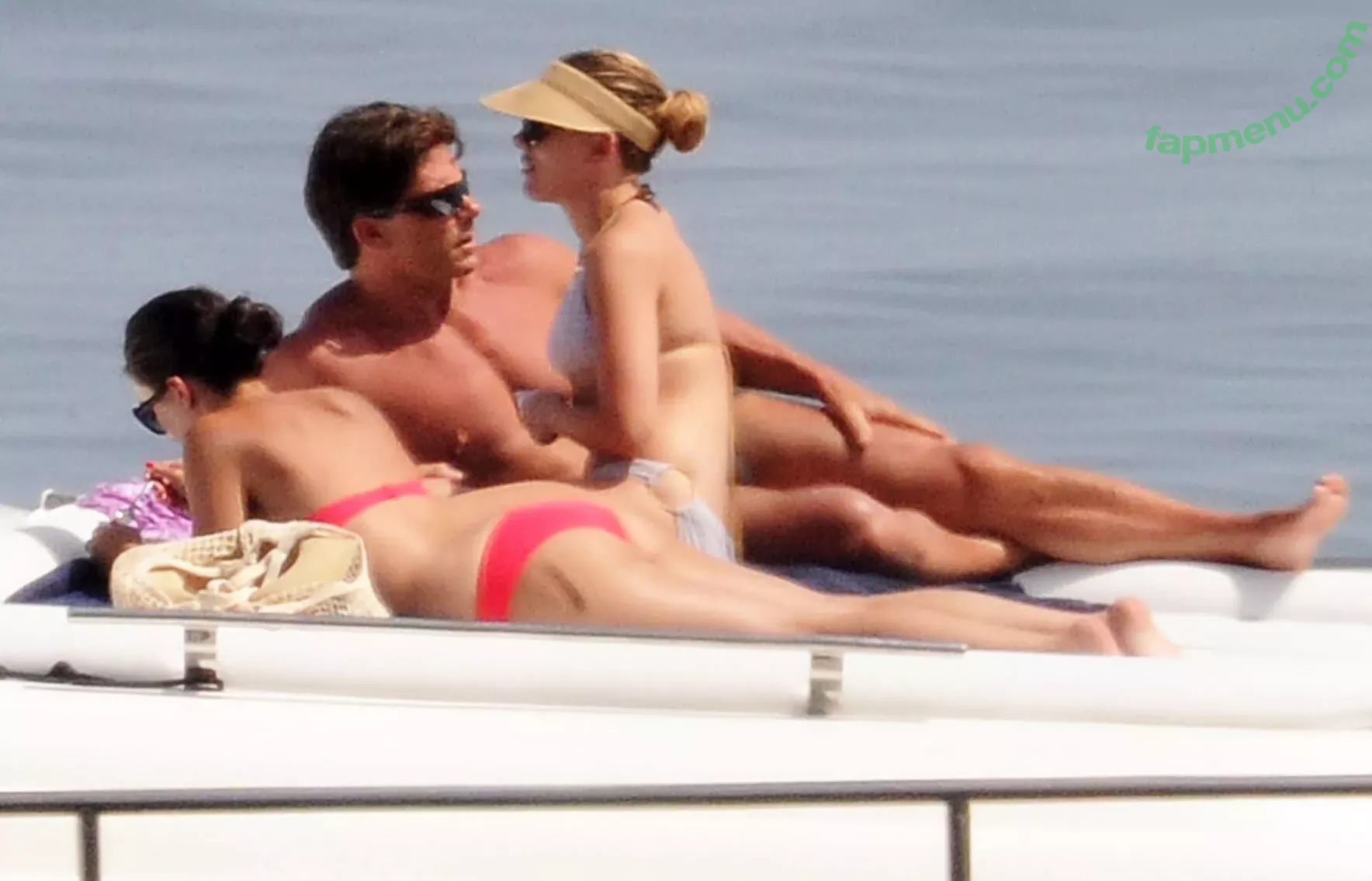 Scarlett Johansson nude photo #2486 (scarlettjohanson / scarlettjohanssonworld)