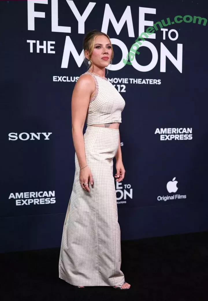 Scarlett Johansson nude photo #2501 (scarlettjohanson / scarlettjohanssonworld)