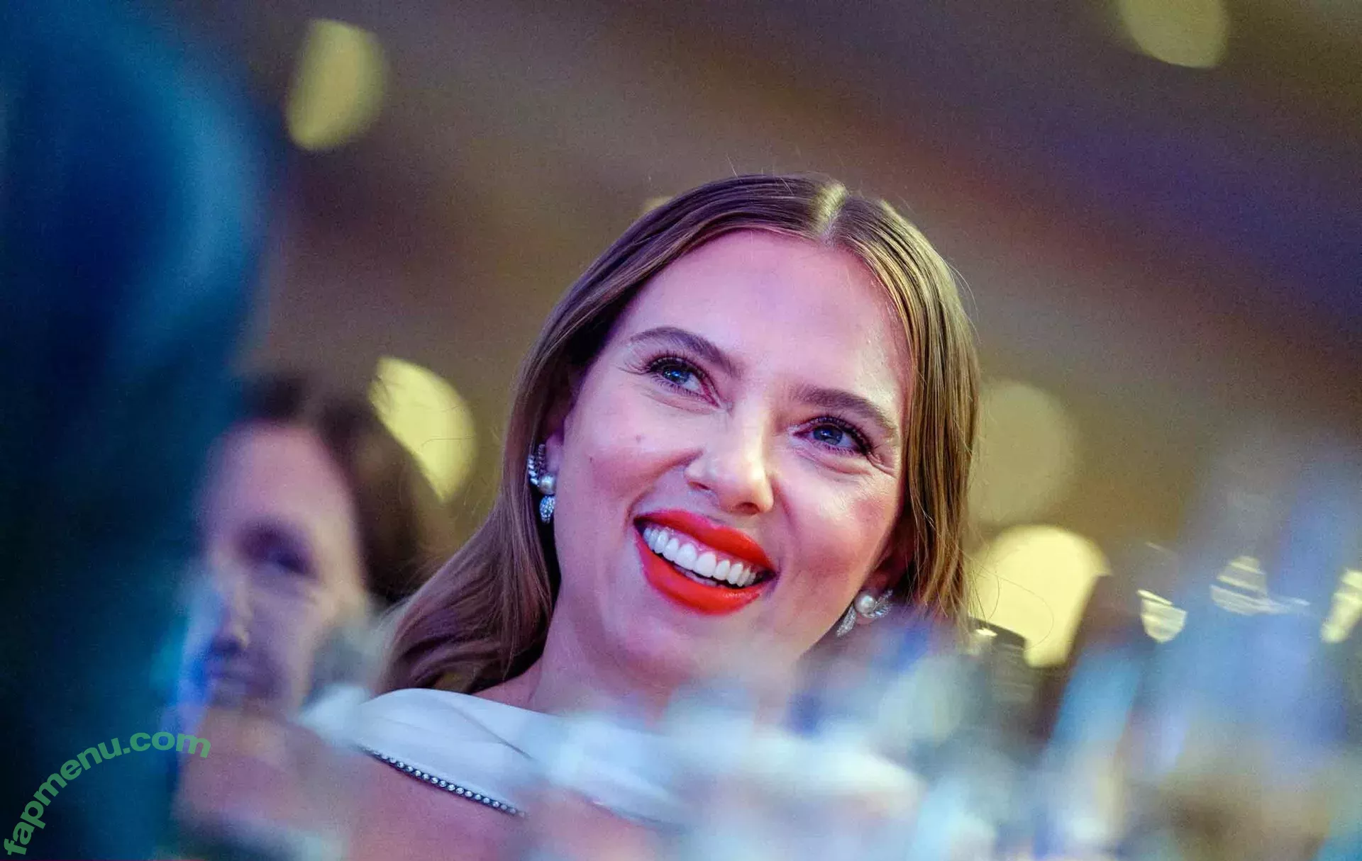 Scarlett Johansson nude photo #2668 (scarlettjohanson / scarlettjohanssonworld)