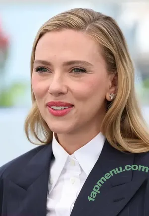 Scarlett Johansson / scarlettjohanson / scarlettjohanssonworld nude photo #3314