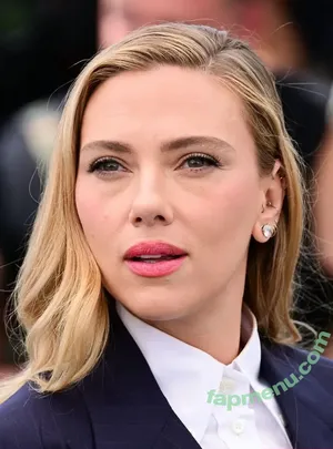 Scarlett Johansson / scarlettjohanson / scarlettjohanssonworld nude photo #3325