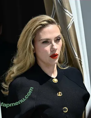 Scarlett Johansson / scarlettjohanson / scarlettjohanssonworld nude photo #3445
