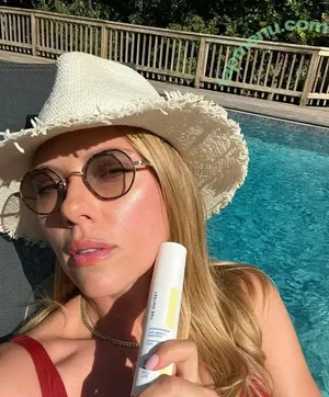 Scarlett Johansson / scarlettjohanson / scarlettjohanssonworld nude photo #3666