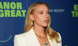 Scarlett Johansson / scarlettjohanson / scarlettjohanssonworld nude photo #3798