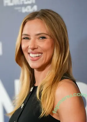 Scarlett Johansson / scarlettjohanson / scarlettjohanssonworld nude photo #3843