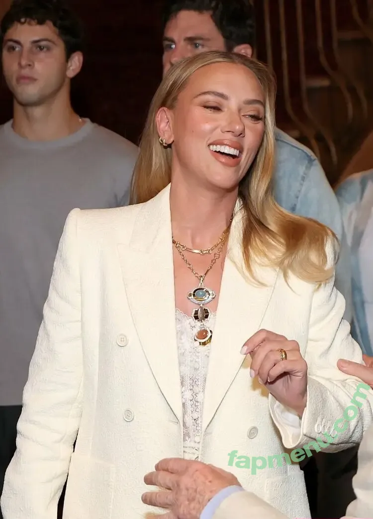 Scarlett Johansson nude photo #3804 (scarlettjohanson / scarlettjohanssonworld)